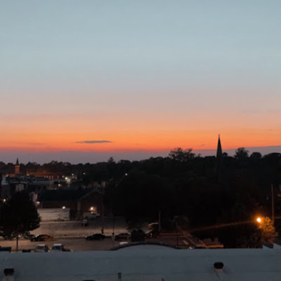 Meet your Posher, Azalyn - Picture 1 of 1